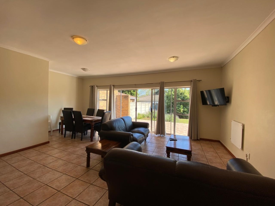 To Let 3 Bedroom Property for Rent in Kenridge Western Cape